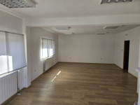 Poslovni prostor: Gospić, uredski, 40 m2