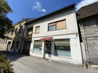 Poslovni prostor: Jastrebarsko, ulični lokal, 125 m2