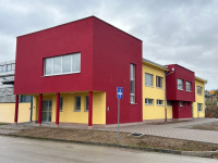 Poslovni prostor: Karlovac, uredski, 500 m2