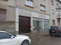 Poslovni prostor: Karlovac, uslužna djelatnost, 111.55 m2 - centar