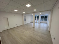 Poslovni prostor: Kaštel Novi, 50 m2