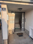 Kaštel Novi, 56 m2 – Novouređen poslovni prostor (Ured/Studio/Salon)