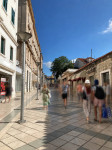 Poslovni prostor u Marmontovoj ulici s tri izloga