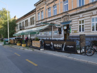 Poslovni prostor: Osijek, Gajev Trg, caffe bar, 100 m2