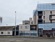 Osijek Retfala centar prostor ulični  142 m2, fronta 15m