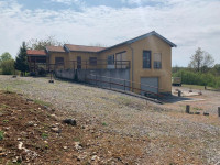 Poslovni prostor: Rupa, skladište, 70 m2