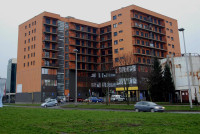 Poslovni prostor: Slavonski Brod, ulični lokal, 60 m2