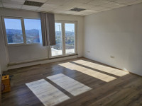 Poslovni prostor: Split, Dračevac, uredski, 300 m2