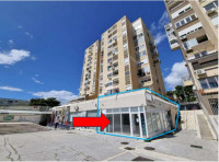 Poslovni prostor: Split, ulični lokal,  128,48 m2