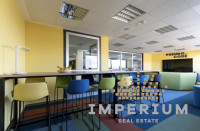 Poslovni prostor: Split, uredski, 400 m2 -DRAČEVAC -IDEALNO ZA URED-