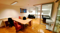 Poslovni prostor: Split, uredski, 54 m2