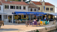 Poslovni prostor: Veli Lošinj, ugostiteljski, 80 m2