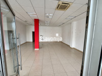 Poslovni prostor s velikim izlozima na frekventnoj lokaciji - 116,82 m