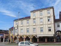 Poslovni prostor: Vinkovci, uredski, 561,66 m2