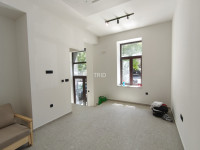 Poslovni prostor: Zagreb (Donji grad), uslužna djelatnost,ulični 35 m2