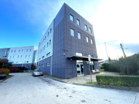 Poslovni prostor: Zagreb (Sloboština), uredski, 488 m2