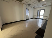 Poslovni prostori: Kustošija, 94 m2 + 44 m2 skladište