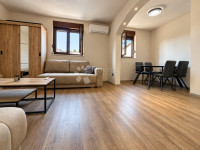 Potpuno adaptiran stan 60 m², pogled na more, blizina centra i plaže
