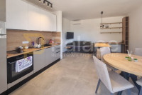 Potpuno opremljen stan u novogradnji na Čiovu