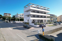 Povljana, Pag – Novogradnja 150 m od mora, 2S+DB, parking