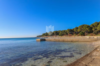 PRILIKA! Povoljan stan na top lokaciji u Puli!