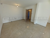 Požega, novouređen trosoban stan 65 m2