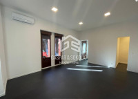 PREDIVAN NOVOADAPTIRAN POSLOVNI PROSTOR OD 24m2, TRG DR.FRANJE TUĐMANA