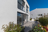 Predivna obiteljska dvojna kuća, Tisno