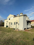 Predivna obiteljska kuća, Zemunik