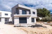 Predivna samostojeća kuća s bazenom, Podsolarsko- Šibenik