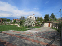 PREDIVNA VILA 200m2+2000m2 OKUĆNICE NEDALEKO LABINA