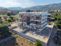 Prekrasan dvosoban penthouse s velikom krovnom terasom, Trogir - Plano