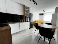 Prekrasan novouređen trosoban stan s balkonom