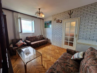 PREKRASAN POGLED, BALKON, DRVARNICA!!