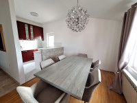 Prekrasan stan 110m od mora, Duće