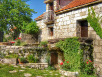 Prekrasna kuća u Dalmatinskoj zagori...