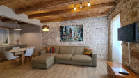 Prelijep renovirani stan u centru Vrsara - top lokacija!