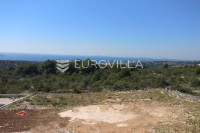 Primošten, građevinsko zemljište s projektom za gradnju dvije vile