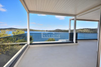 Primošten, Šparadići - Penthouse B4 s pogledom na more, 5 m od plaže