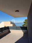 PRIVLAKA PENTHOUSE 2.KAT USELJIVO