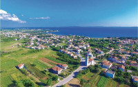 PRIVLAKA -Građevinsko zemljište pravilnog oblika- Idealno za investici