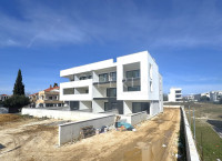 PRIVLAKA - komforan trosoban apartman S5 na samo 100 m od mora!!