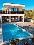 Privlaka - LUKSUZNA VILA S GRIJANIM BAZENOM 198 m²