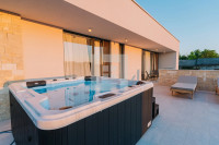 Privlaka, moderna luksuzna vila sa bazenom