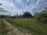 PRIVLAKA(Škrapavac) - građevinsko zemljište 1701 m2 udaljeno 460m od m