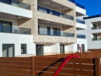 Privlaka/Zadar - luksuzni projekt 70m od mora, stan E004