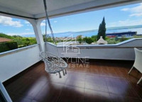 Prizemlje sa predivnim pogledom na more