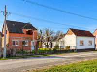 Prizemnica i roh bau katnica u Stružanima