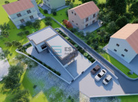 PRODAJA apartman 134 m2 Srima, dvoetažni, 4s, vrt, parking