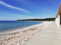 PRODAJA: Apartman na moru * Gajac - otok Pag *